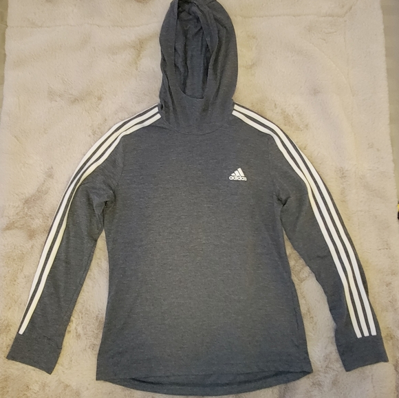 Adidas hooded sleeve Activewear top size Medium - Picture 1 of 5